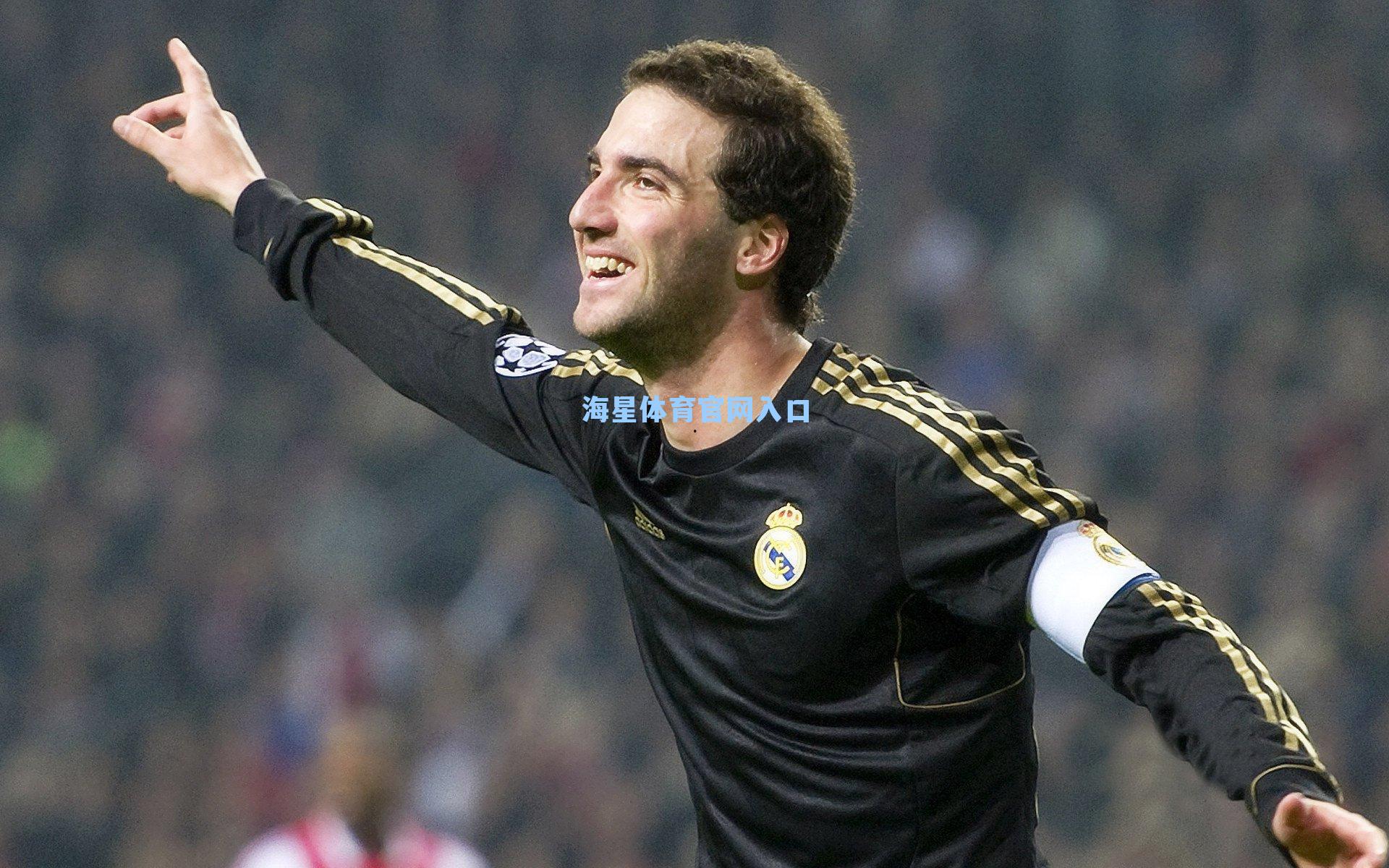 男篮蓝队惊险胜约旦！姚明替补登场3投0中引全场哗然，传奇身影再现赛场是福是祸？