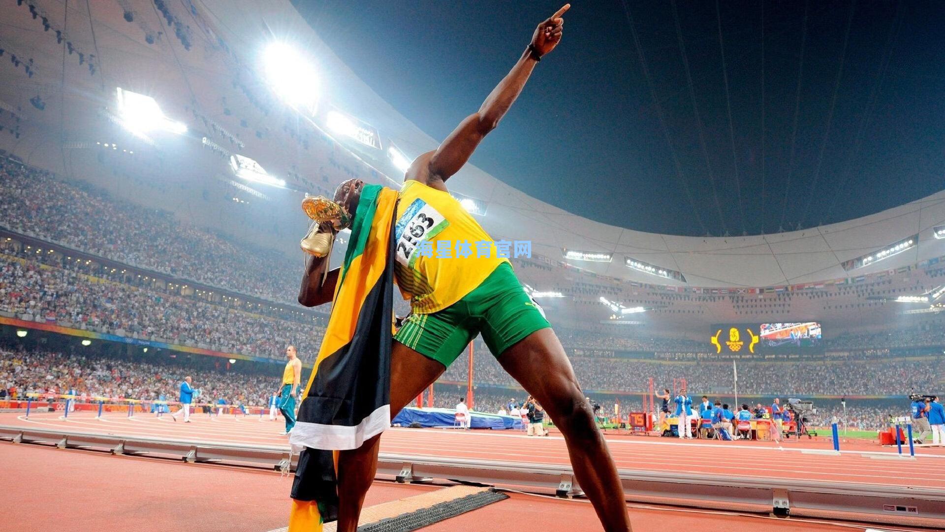 布朗尼·詹姆斯G联赛稳健发挥 全能数据助队取胜 展露组织潜能与投射进步